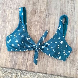 Hollister bikini top